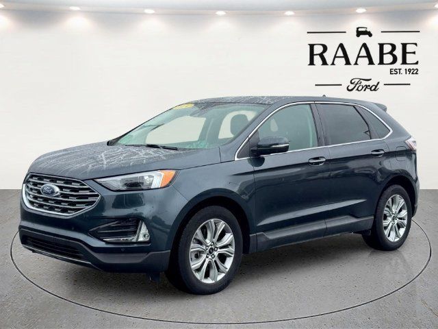 Used 2024 Ford Edge Titanium AWD/4WD image 3