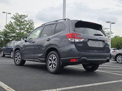 Used 2023 Subaru Forester Premium AWD/4WD image 7