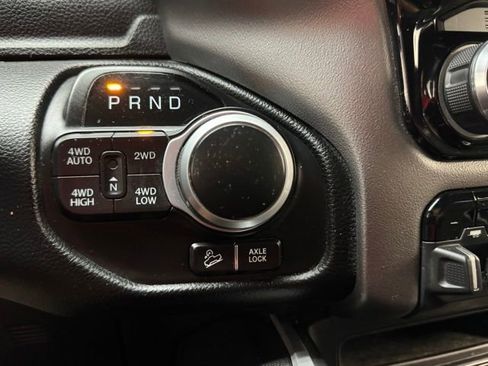 Used 2020 RAM 1500 Big Horn AWD/4WD image 25