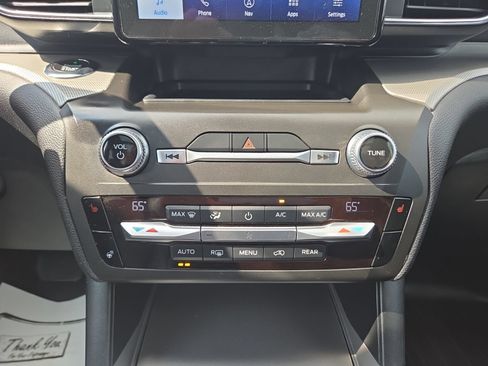 Used 2020 Ford Explorer XLT w/ Equipment Group 202A AWD/4WD image 29