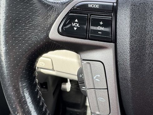 Used 2013 Honda Pilot Touring image 23