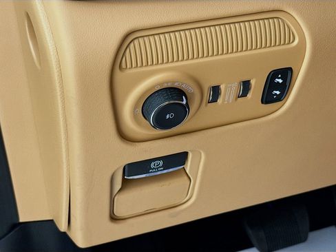 New 2025 Jeep Grand Wagoneer L Series III w/ Quick Order Packagew 28T image 10