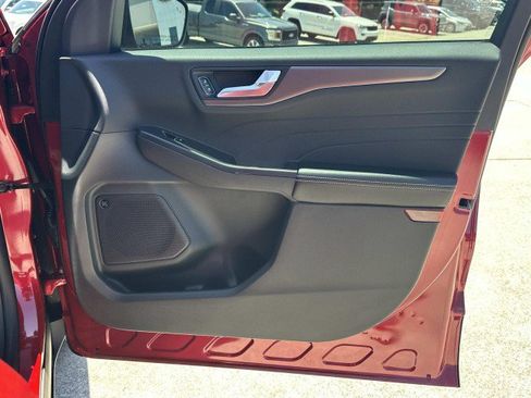 Used 2025 Ford Escape Active w/ Active Premium Tech Pack FWD image 14
