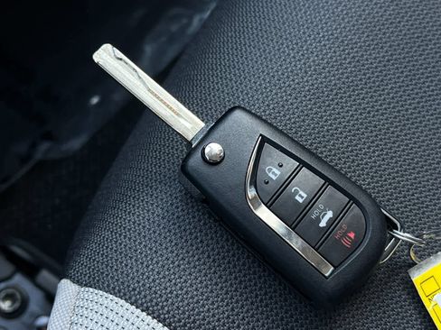 Used 2026 Toyota Corolla LE FWD image 27