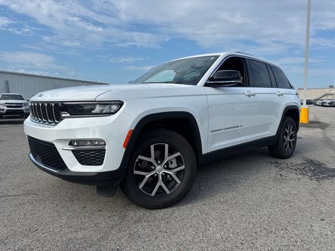 Used 2025 Jeep Grand Cherokee Limited AWD/4WD image 1