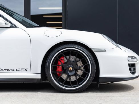 Used 2012 Porsche 911 Carrera GTS RWD image 13