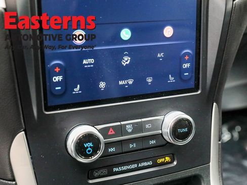 Used 2024 Ford Edge SEL image 20