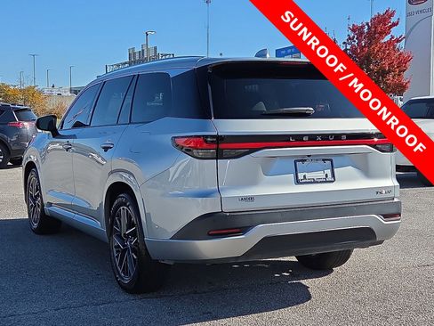 Used 2024 Lexus TX 350 FWD w/ Captains Chair Package image 4