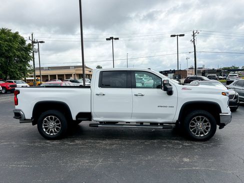 Used 2026 Chevrolet Silverado 2500 LTZ w/ LTZ Premium Package AWD/4WD image 21
