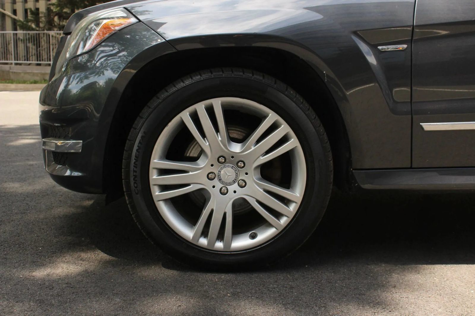 Used 2013 Mercedes-Benz GLK 350 4MATIC w/ Premium 1 Pkg w/o Sunroof image 11