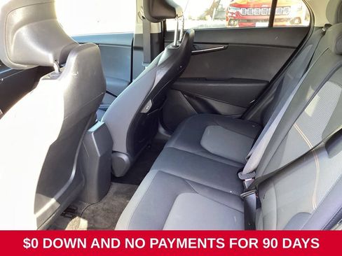 Used 2025 Kia Niro LX FWD image 8