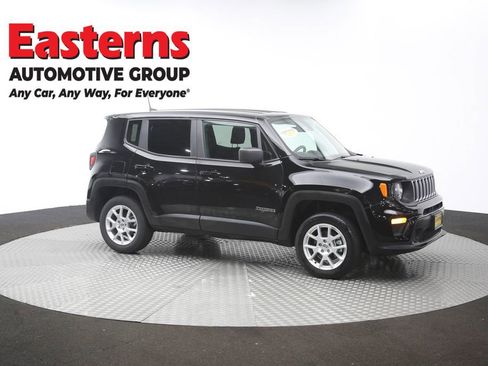 Used 2023 Jeep Renegade Latitude AWD/4WD image 47