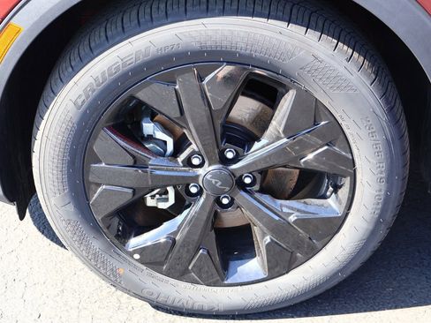 Used 2025 Kia Sportage X-Line w/ Premium Package image 32