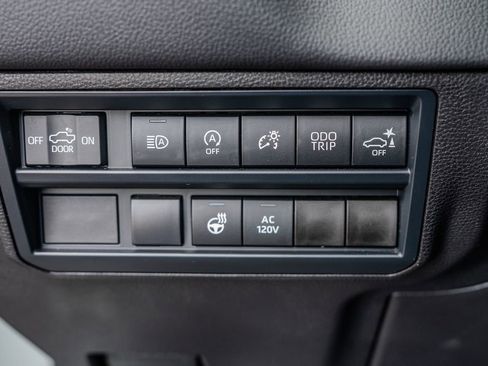 Used 2025 Toyota Tundra Limited image 45