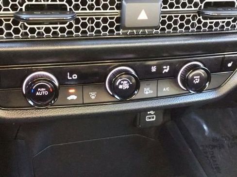 Used 2023 Honda HR-V Sport image 26