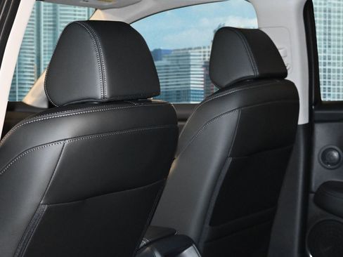 New 2026 Honda HR-V EX-L image 20