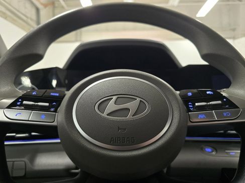 Used 2024 Hyundai Elantra SEL image 23