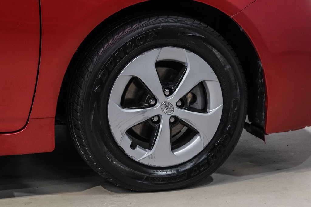 Used 2012 Toyota Prius Four w/ Deluxe Solar Roof Pkg FWD image 53