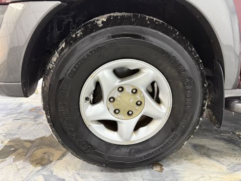 Used 2003 Toyota Sequoia SR5 image 20