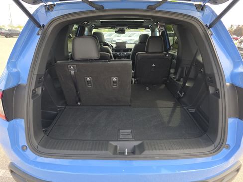 Used 2024 Honda Pilot TrailSport image 17