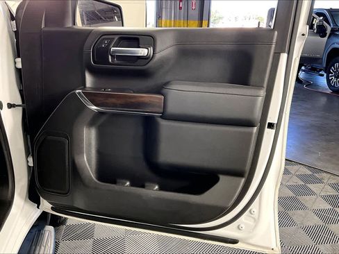 Used 2020 GMC Sierra 1500 SLT image 30