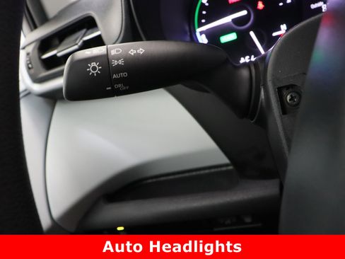 Certified 2025 Toyota Sienna LE image 25