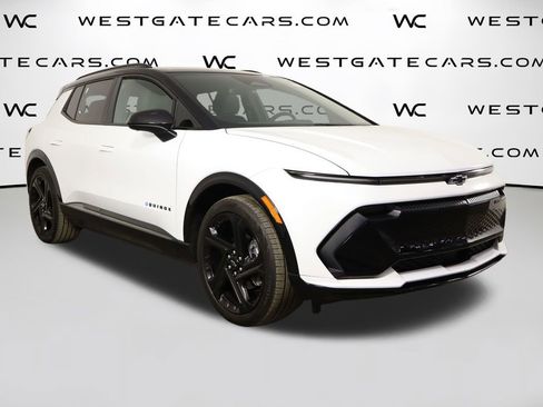 Used 2024 Chevrolet Equinox EV RS image 45