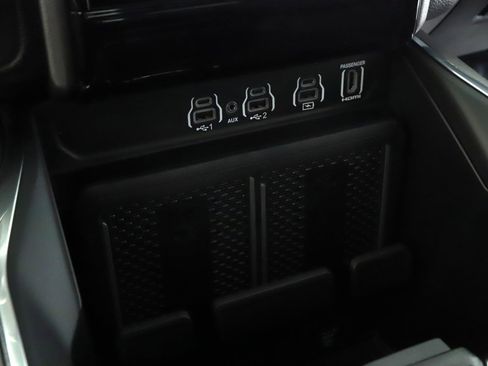 New 2026 RAM 1500 Laramie w/ Night Edition AWD/4WD image 17