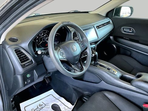 Used 2017 Honda HR-V EX image 18