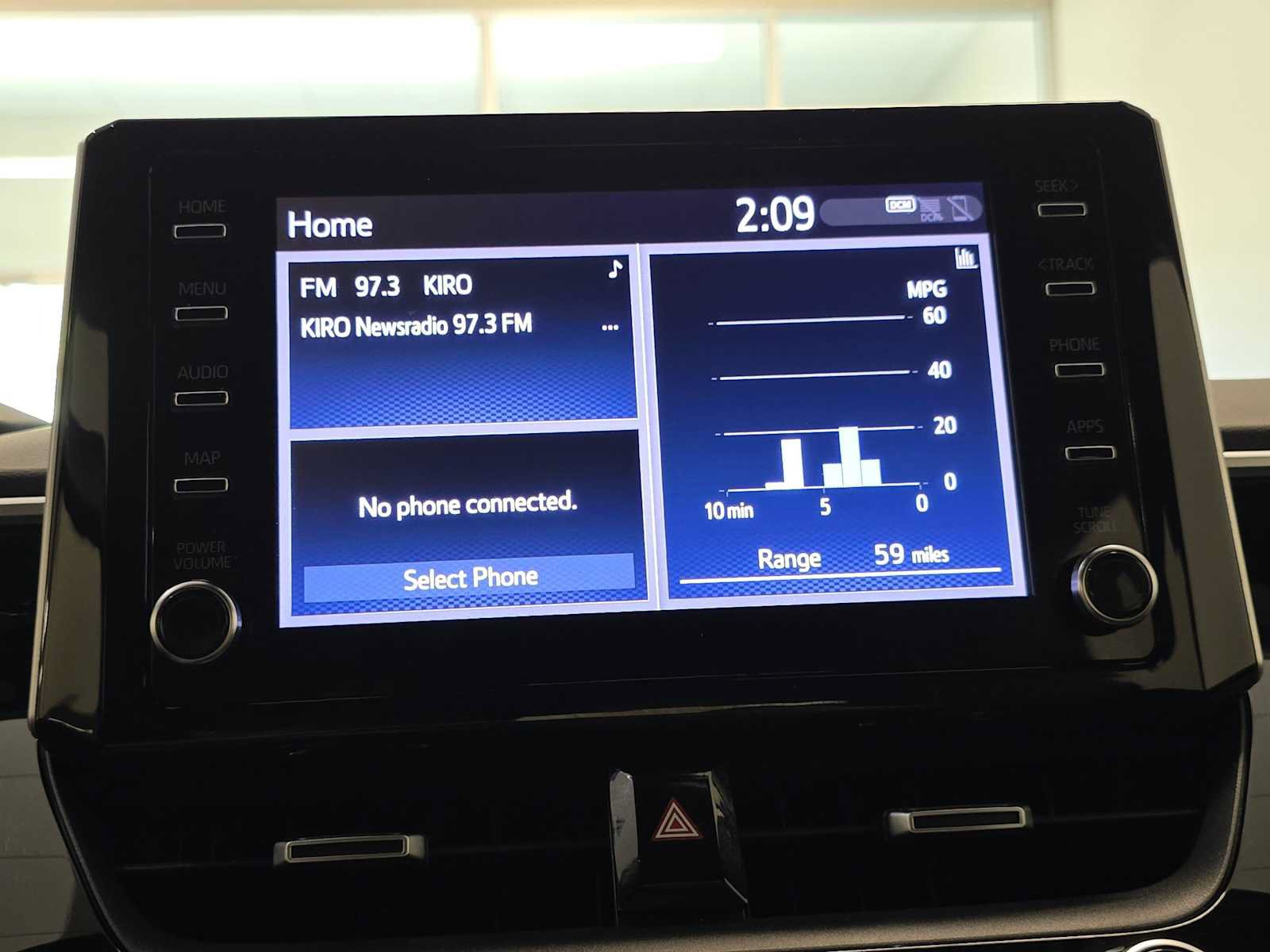 Used 2020 Toyota Corolla SE FWD image 13