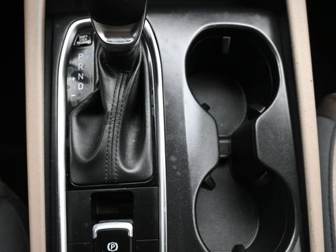 Used 2020 Hyundai Santa Fe SEL FWD image 19