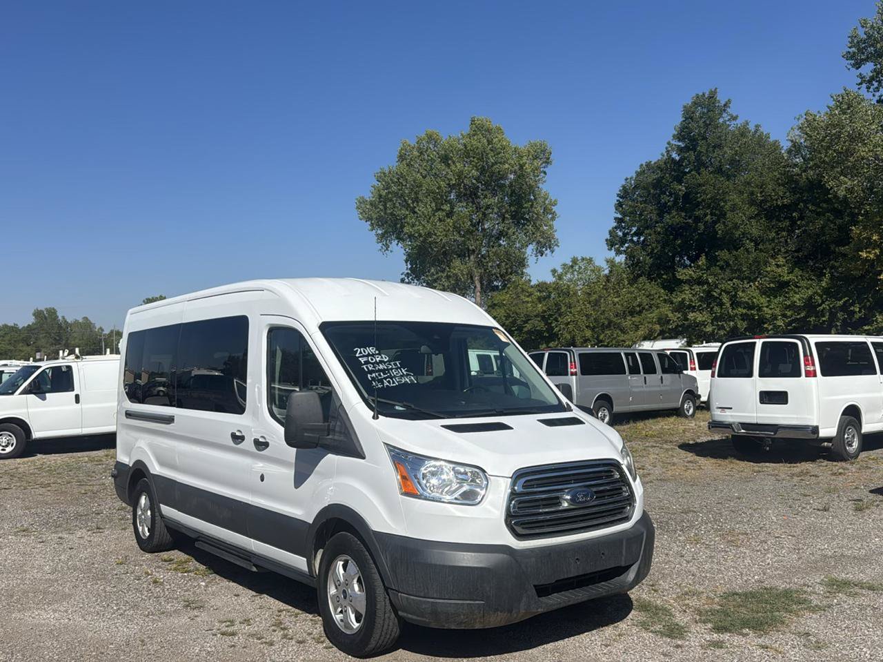 Used 2018 Ford Transit 350 XLT RWD image 3