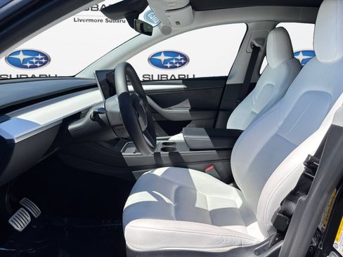 Used 2023 Tesla Model Y Performance AWD/4WD image 10