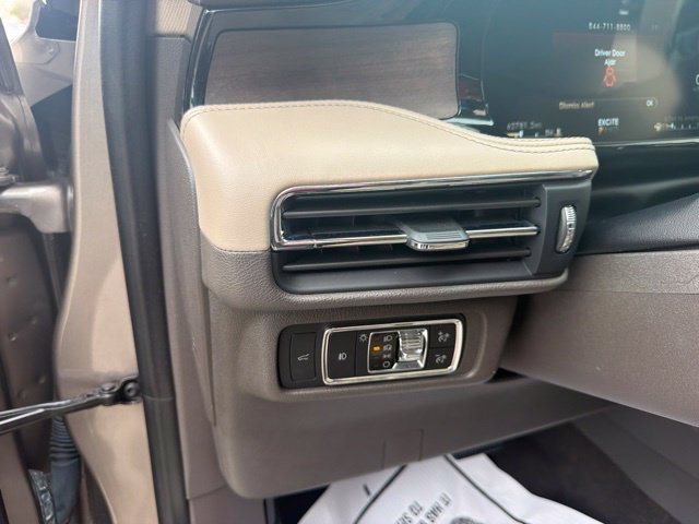 Used 2021 Lincoln Corsair Reserve FWD image 23