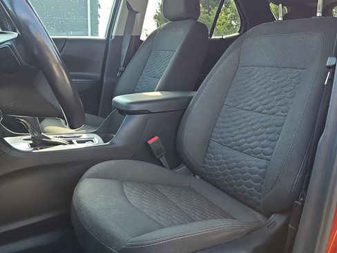 Used 2020 Chevrolet Equinox LT FWD image 22