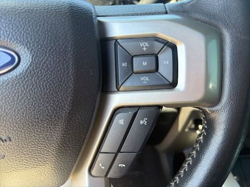 Used 2021 Ford F250 Lariat image 12