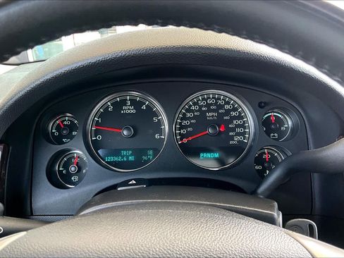 Used 2014 GMC Yukon Denali RWD image 22