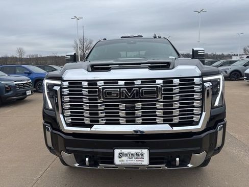 Used 2024 GMC Sierra 2500 Denali w/ Denali Reserve Package image 11