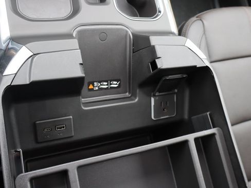 New 2026 Chevrolet Silverado 1500 High Country w/ Midnight Edition AWD/4WD image 13