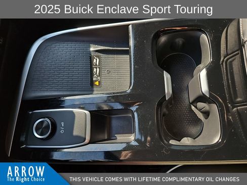 Used 2025 Buick Enclave Sport Touring w/ Power Package FWD image 28