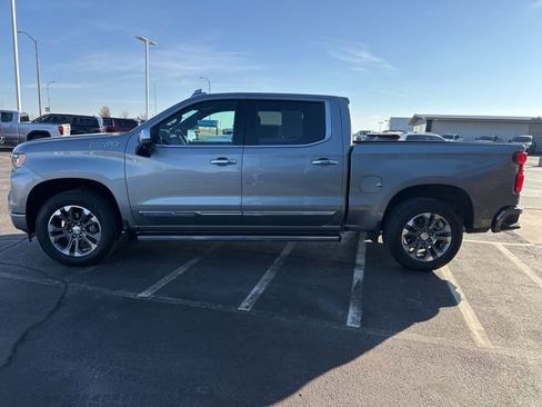 Used 2023 Chevrolet Silverado 1500 High Country w/ Technology Package image 4