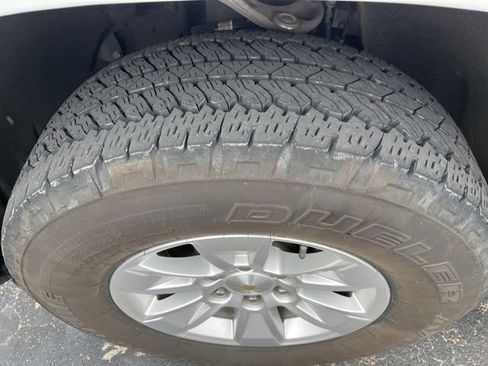 Used 2021 Chevrolet Silverado 1500 LT w/ Fleet Comfort Package image 2