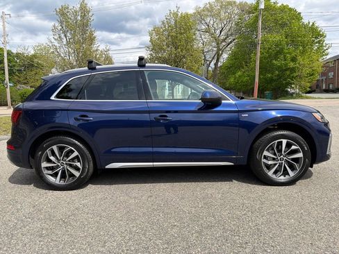 Used 2023 Audi Q5 2.0T Premium w/ Convenience Package AWD/4WD image 7