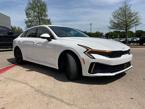 Used 2025 Kia K5 LXS image 4