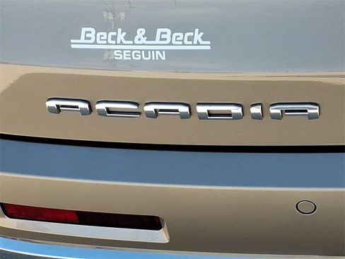 Used 2022 GMC Acadia Denali w/ Denali Ultimate Package image 11