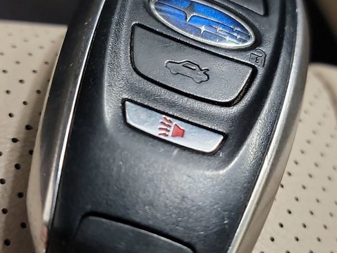 Used 2018 Subaru Outback 2.5i Limited image 32