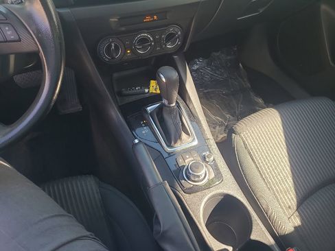 Used 2016 MAZDA MAZDA3 i Sport w/ Preferred Equipment Package FWD image 16