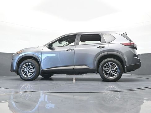 Used 2025 Nissan Rogue S FWD image 49