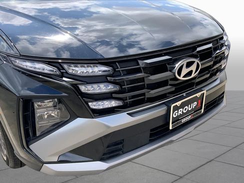 Used 2025 Hyundai Tucson SEL FWD image 28