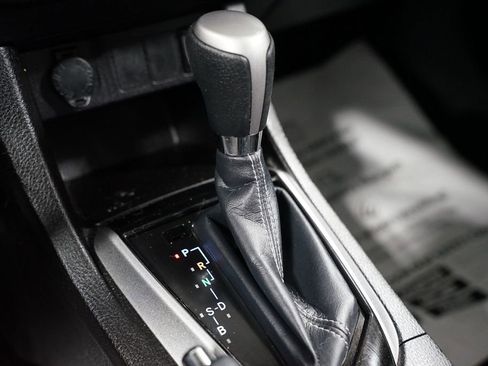 Used 2016 Toyota Corolla S image 20